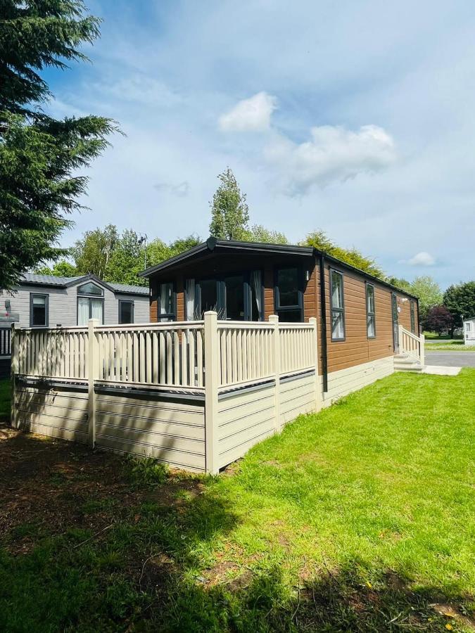 Holiday home Woodpark With Hot Tub